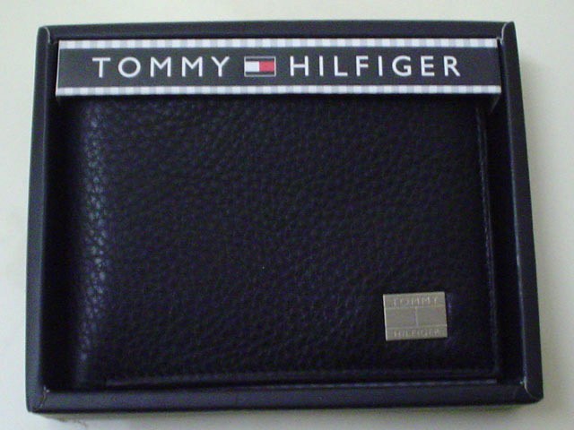 hilfigerwallet7.jpg